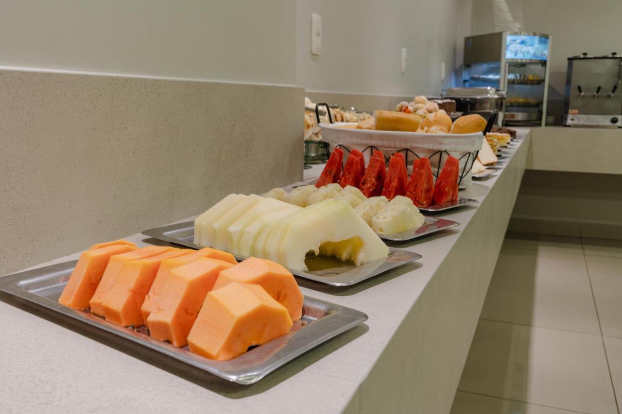 Hotel Caiua Express Умуарама Екстер'єр фото
