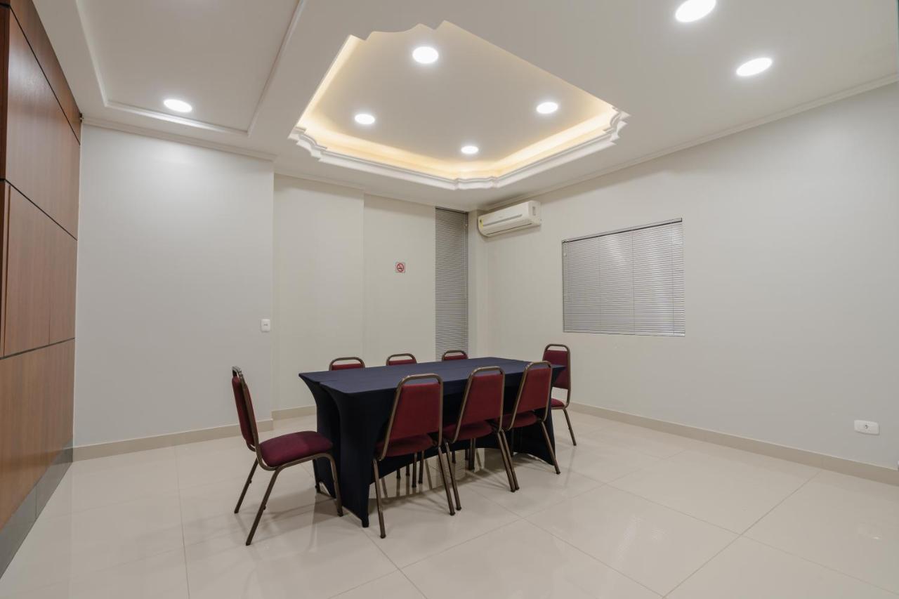 Hotel Caiua Express Умуарама Екстер'єр фото