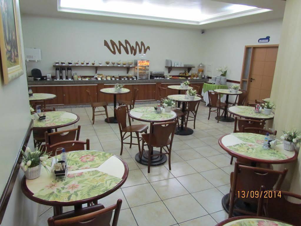 Hotel Caiua Express Умуарама Екстер'єр фото